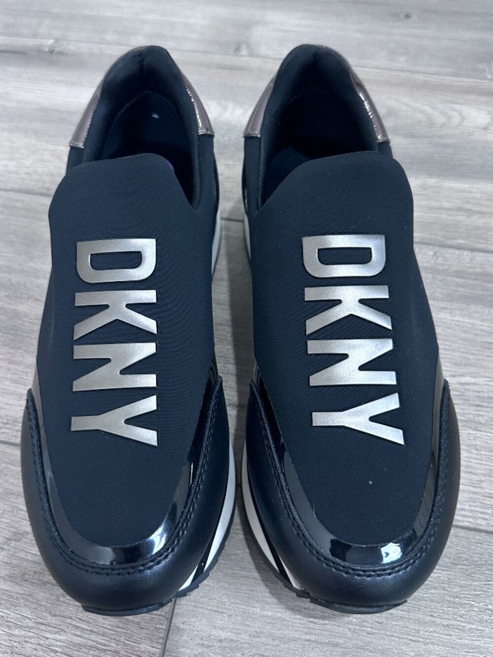 DKNY Dalla Women’s 6.5 Black Silver Platform Slip-On Sneakers